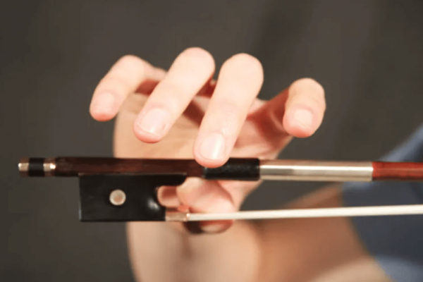 tenue archet violon