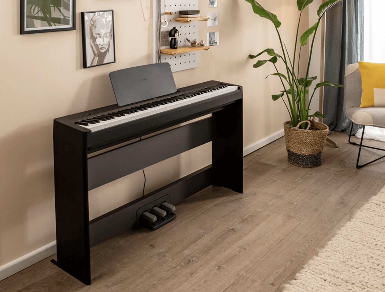 Yamaha P-145 Photo 4