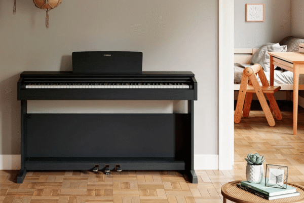 Yamaha YDP-145 Photo 4