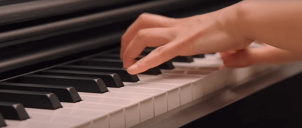 Yamaha YDP-145 Photo 6