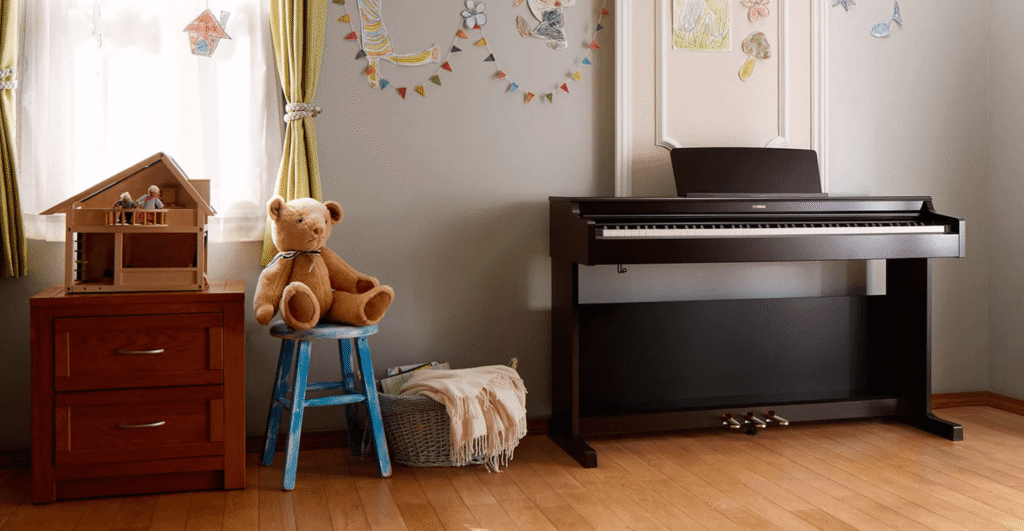 Yamaha YDP-165 Photo 2