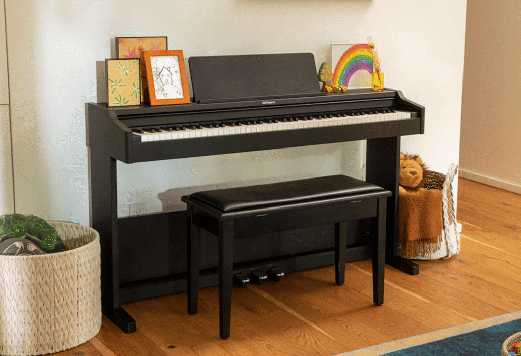 Piano Roland RP107 Photo 5