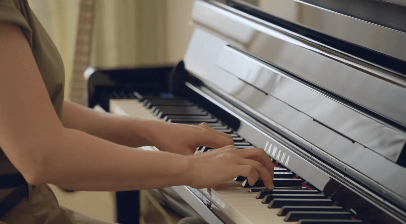 Yamaha CLP-885 Photo 4