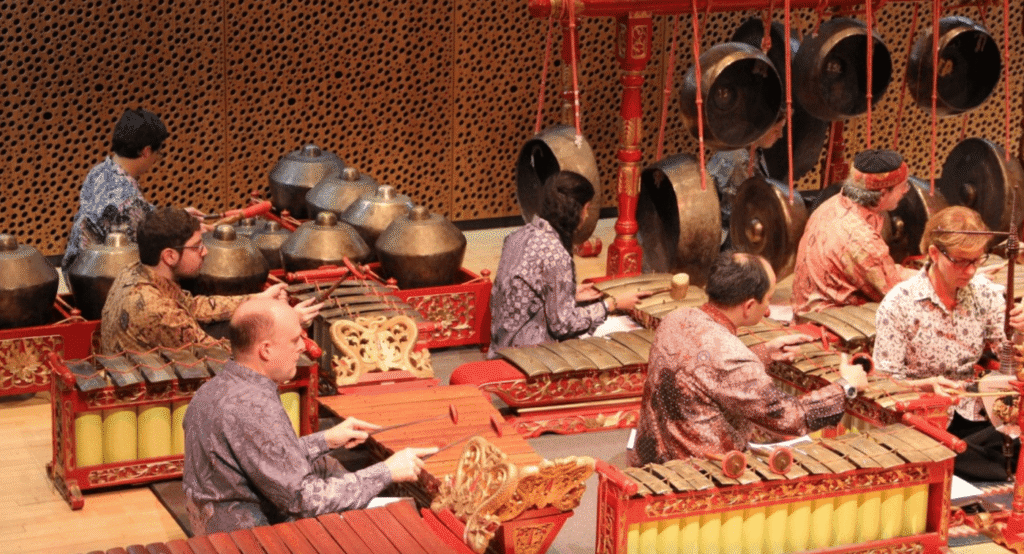 Gamelan Illustration 1